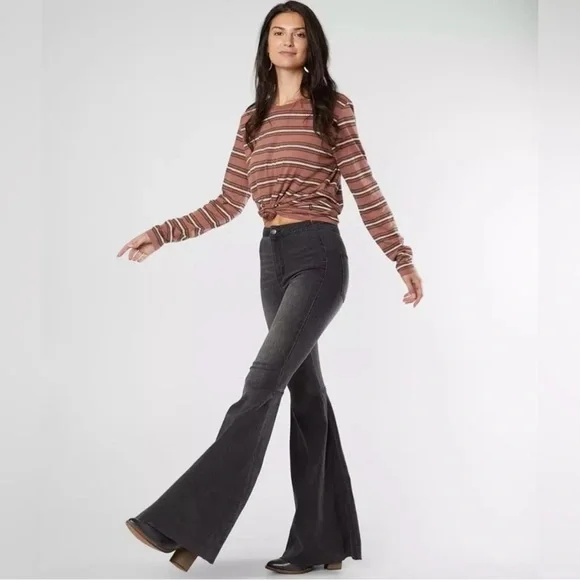 NEW Free People Just Float On Flare Jeans Size 31 in Smoke Stack High-Rise - Picture 1 of 14